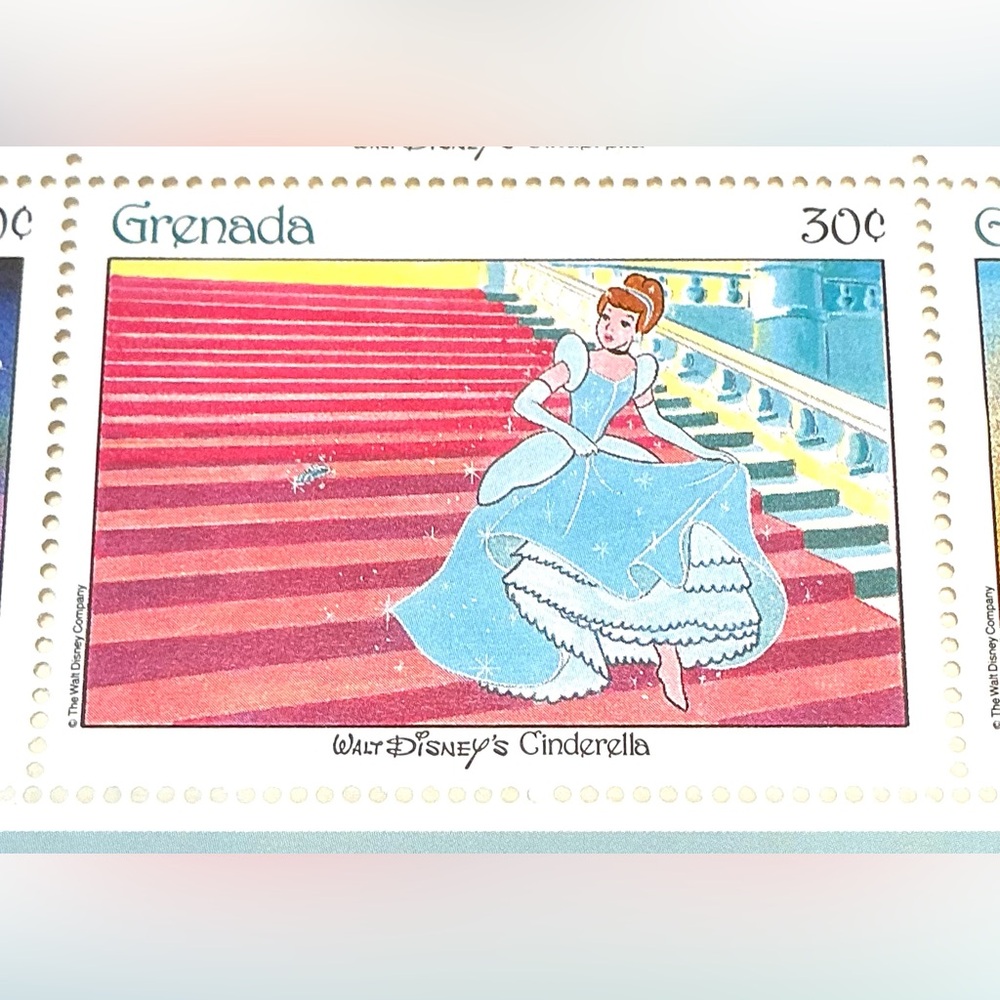 Disney Cinderella Classic Fairytales Postage Stamp Sheet Uncirculated Grenada